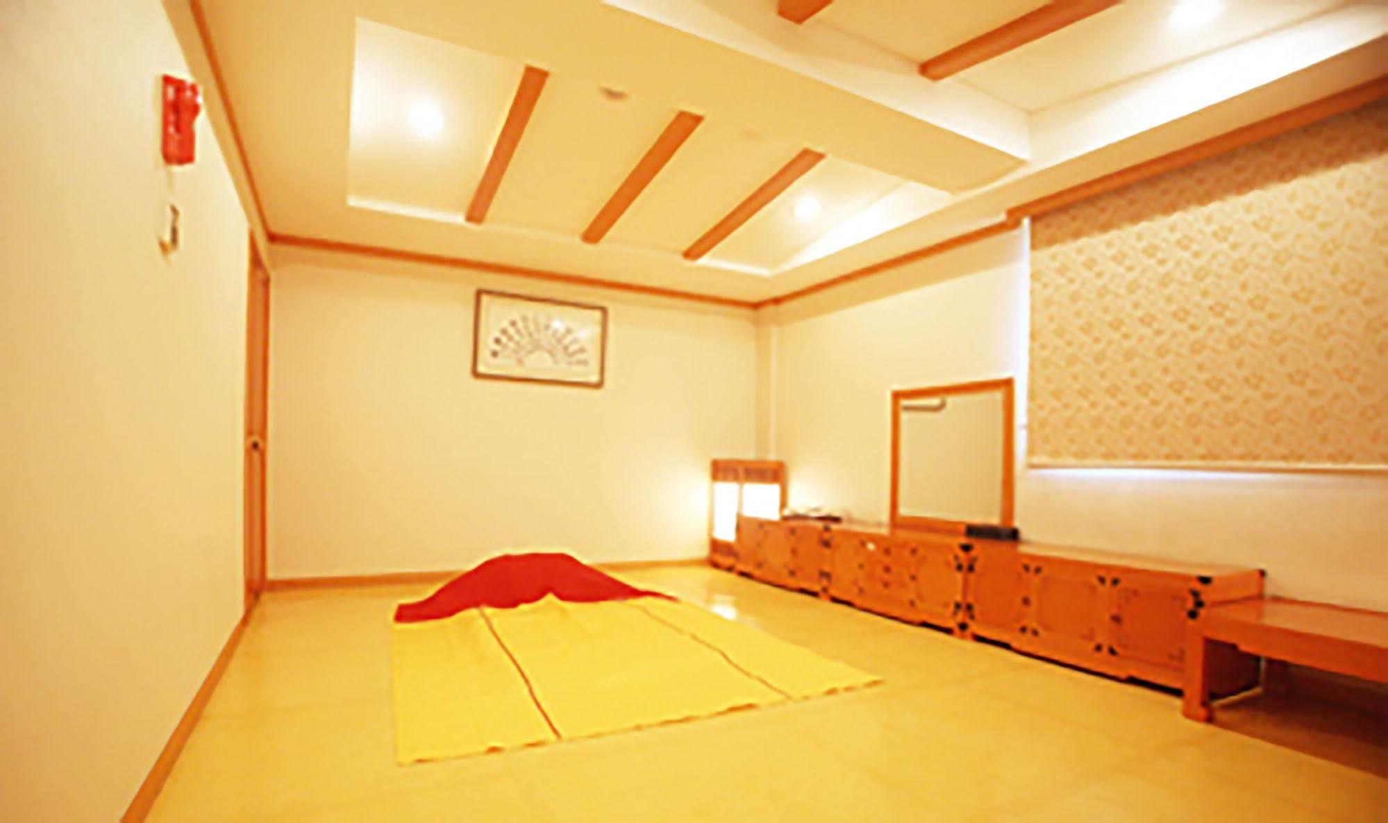 Suncheon Royal Tourist Hotel Экстерьер фото